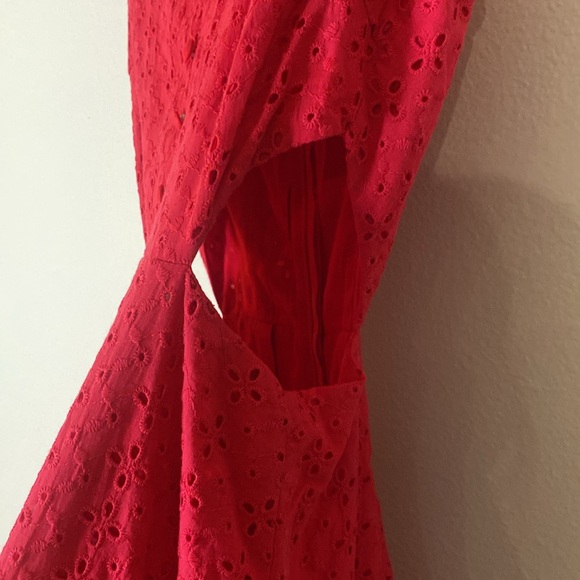 Red Dress - Picture 2 of 2